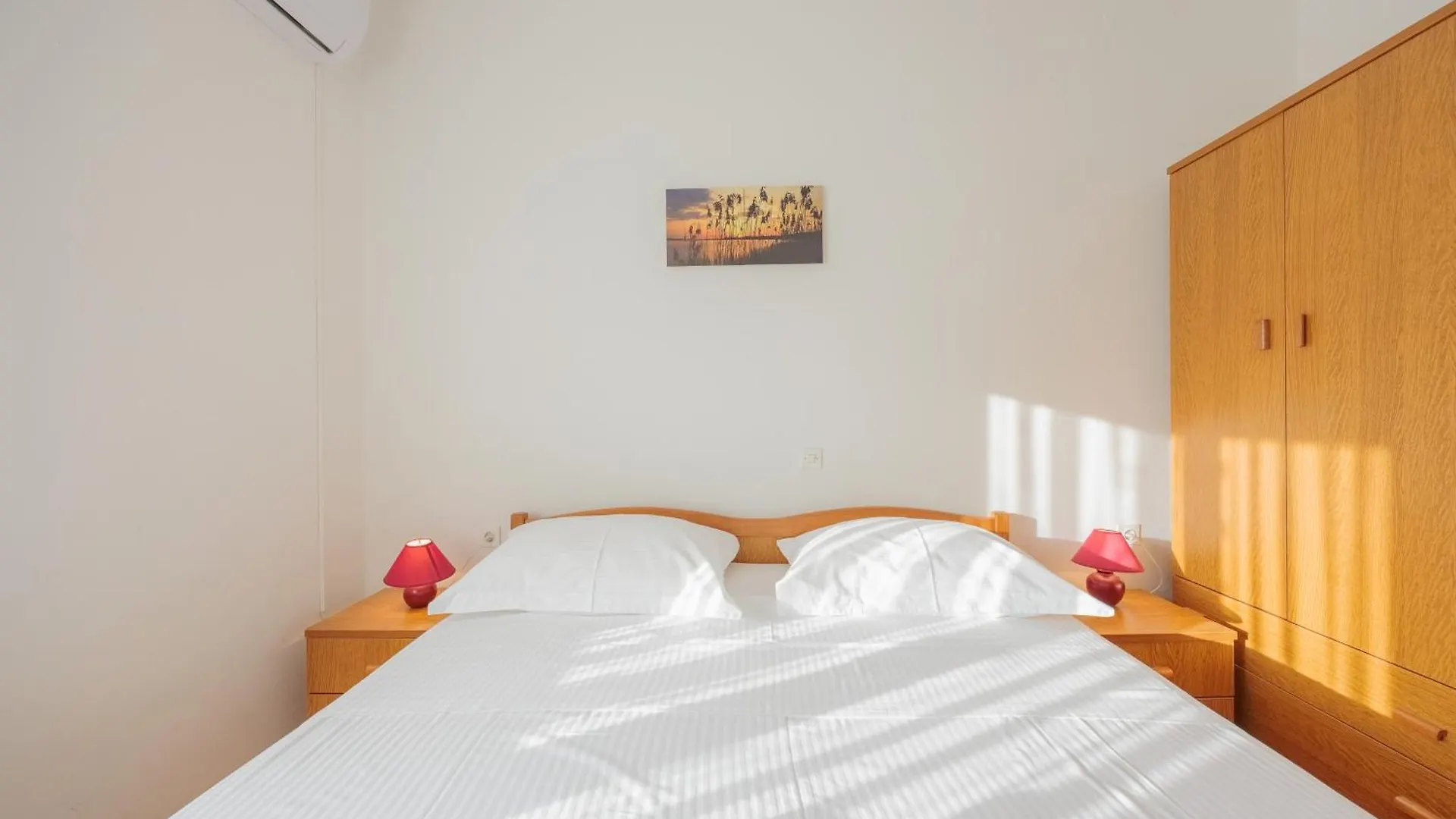 Apartment Apartman Cvita Seline Croatia