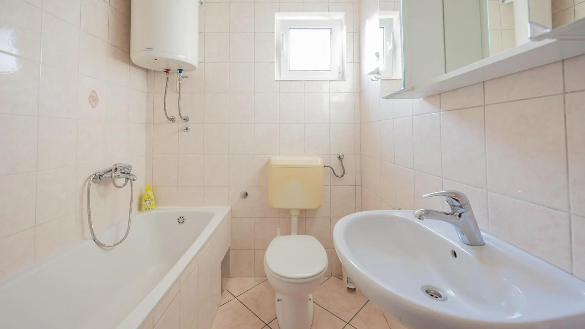 Apartman Cvita Seline Apartment