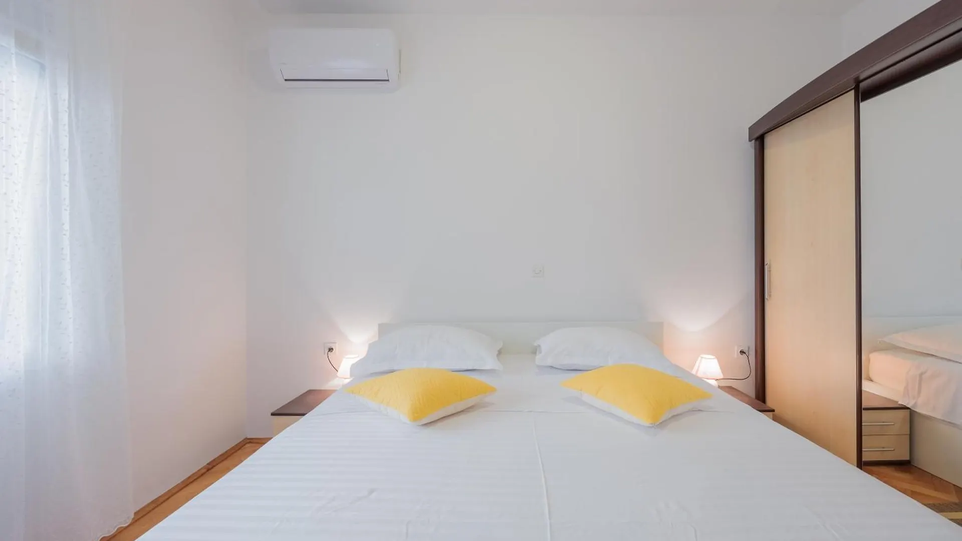 Apartman Cvita Seline 0*,  Croatia