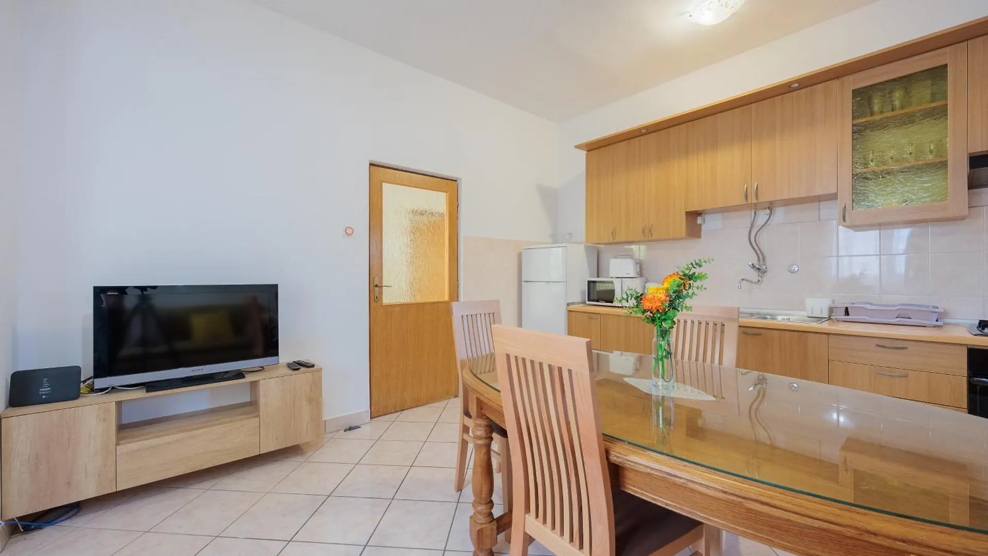 Apartman Cvita Seline 0*,